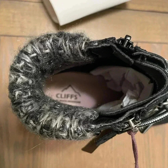 Cliffs By White Mountain Kaylee Hiking Boot NEW Black Suede Size 9.5  Double Zip - Picture 5 of 11